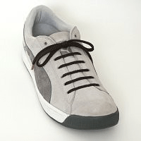 Different ways to lace up sneakers article image