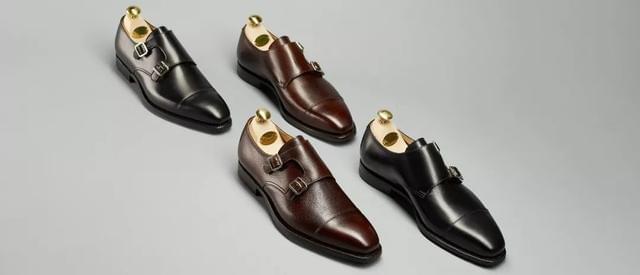 Shoes in autumn and winter article image