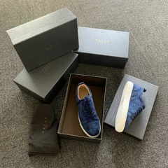 Navy Suede Trainers with White Sole image 4