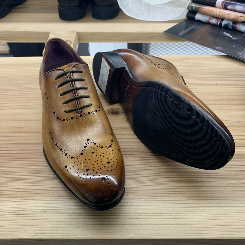 Classic Man Leather Shoes image 3