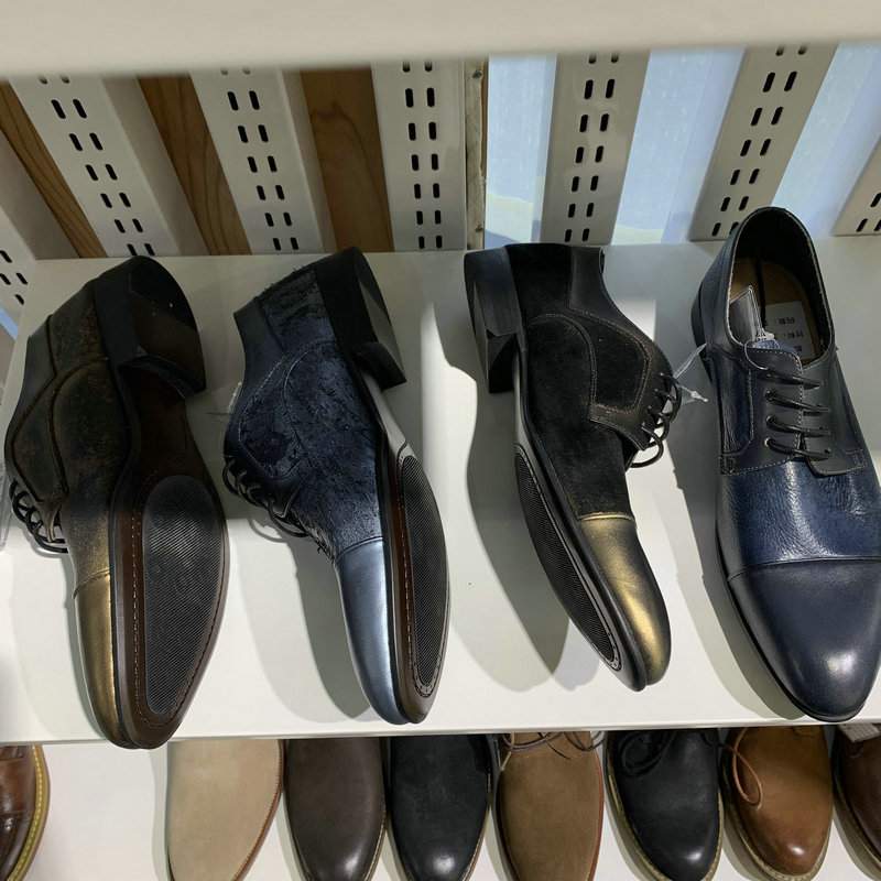 Fashion Men Leather Soft Business Casual Shoes image 2