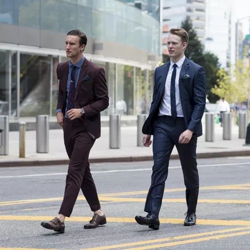 What kind of shoes do you wear to look gentleman article image