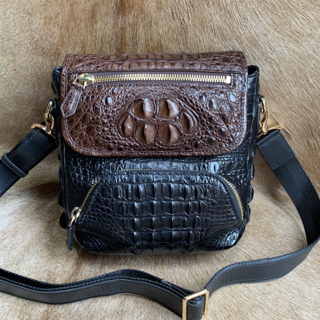 Cowhide Crocodile Pattern Shoulder Bag XMBAB12020