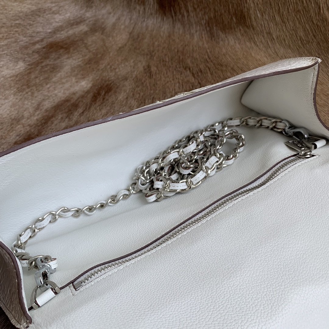 Crocodile Snap Clutch Bag XFCAB12083
