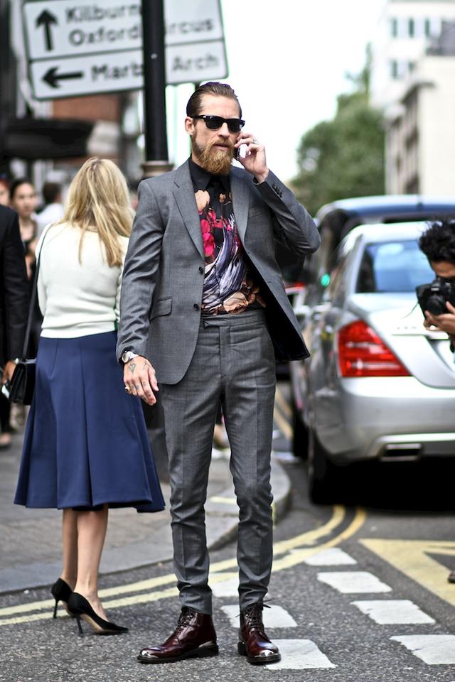Brogue shoes definition article image