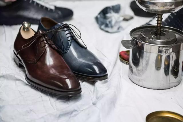 Different types of leather shoes article image