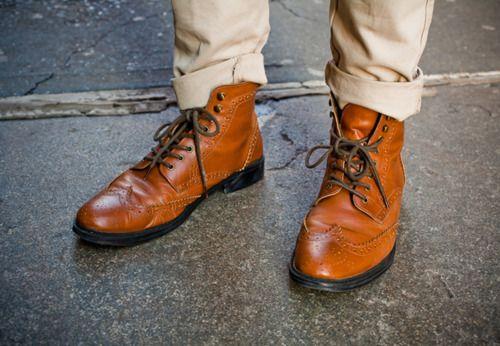 Brogue shoes definition article image