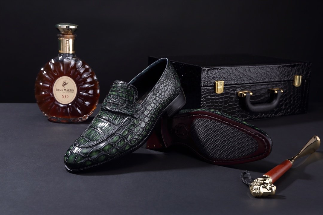 Crocodile Pattern Hasp Pointed Shoes BMGAS120100 image 6