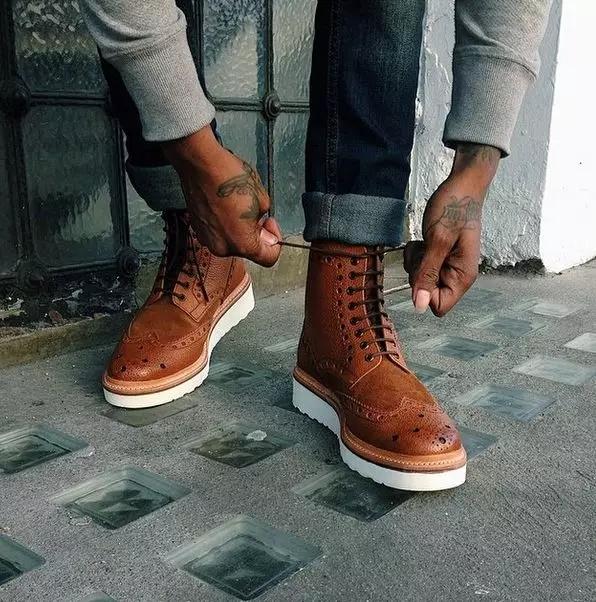 Brogue shoes definition article image