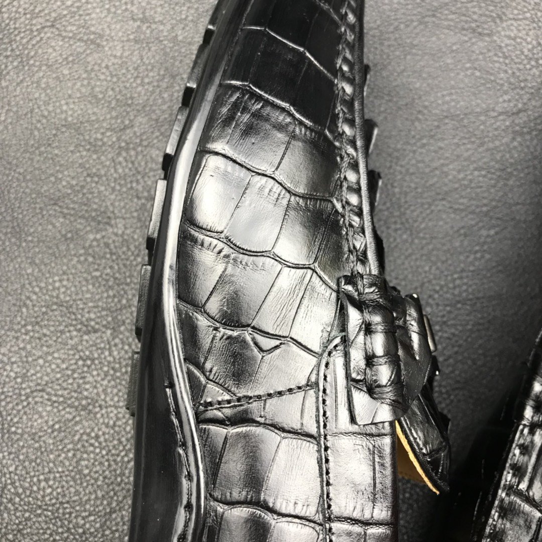 Crocodile Horn Back Leather Slip On Casual Loafer BMBAS120210 image 9