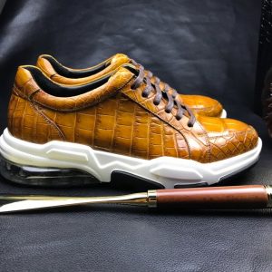 Crocodile Men's Fashion Sneaker