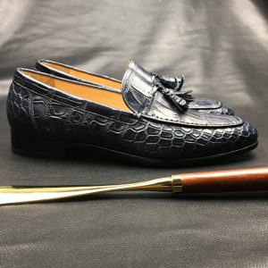 Lifestyle Men's Handcrafted Crocodile Penny Loafer