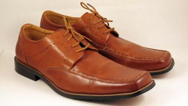 Cap toe shoes definition article image