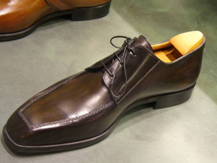Quickly Determine The Quality and Price of Leather Shoes