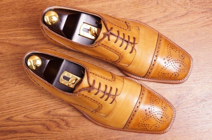 Quickly Determine The Quality and Price of Leather Shoes article image