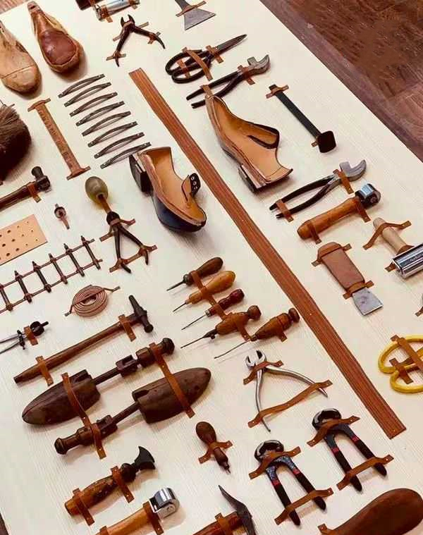 How to Customize Leather Shoes: Buyer Checklist for Samples and Production article image