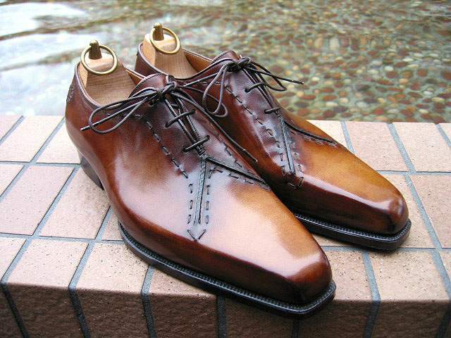 Quickly Determine The Quality and Price of Leather Shoes article image