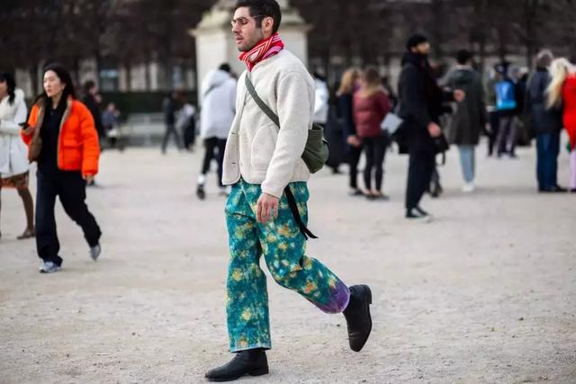 Guide To Dress Code In Anti Epidemic Period article image