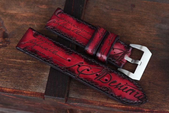 What does a real leather dress belt look like? article image