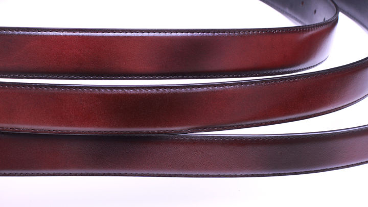 What does a real leather dress belt look like? article image