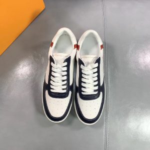 China Factory Wholesale Top Grade Trainer Sneakers