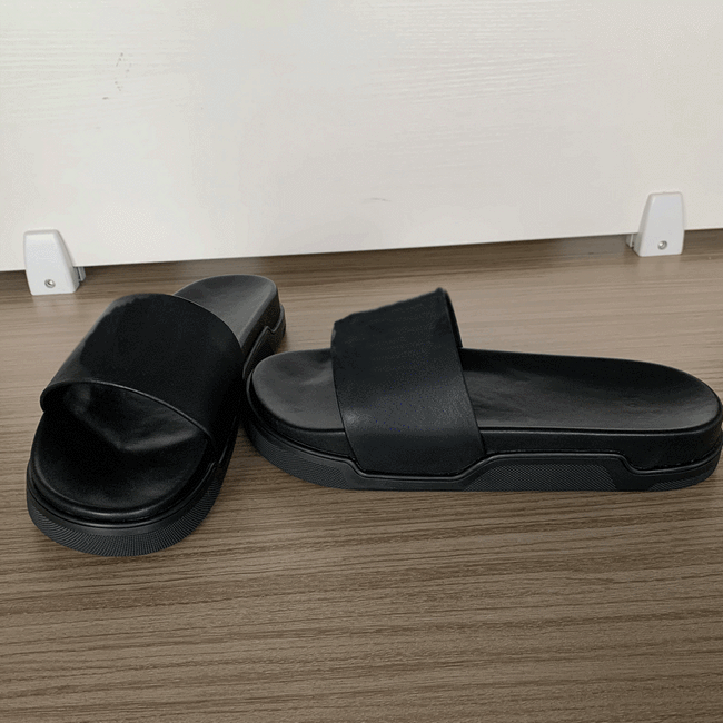 Black Leather CL Shape Styles Sandals MBS109
