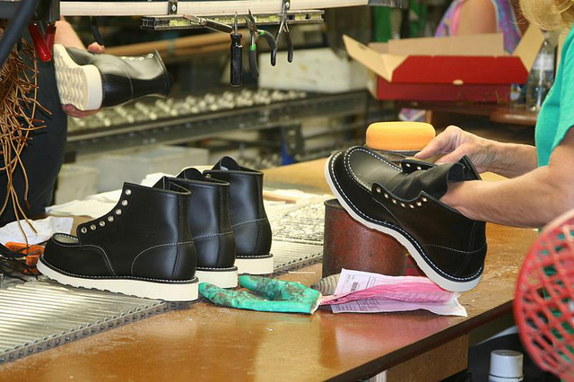 Startup Guide: Factors To Consider When Buying Wholesale Shoes From China article image