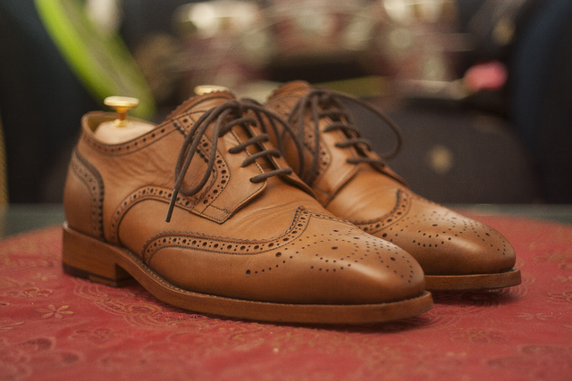 Buying Wholesale Shoes From China: Startup Buyer Checklist article image