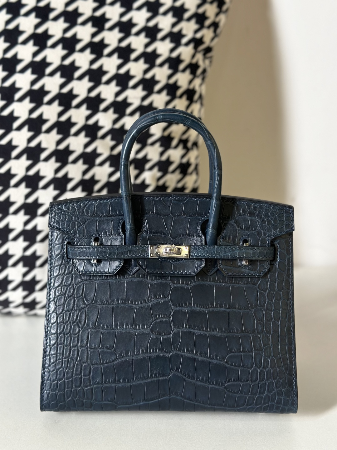 Alligator Leather 20cm Matte Water-Dyed Hand-Studded Silver Hardware Top Handle Tote Bag WAB011