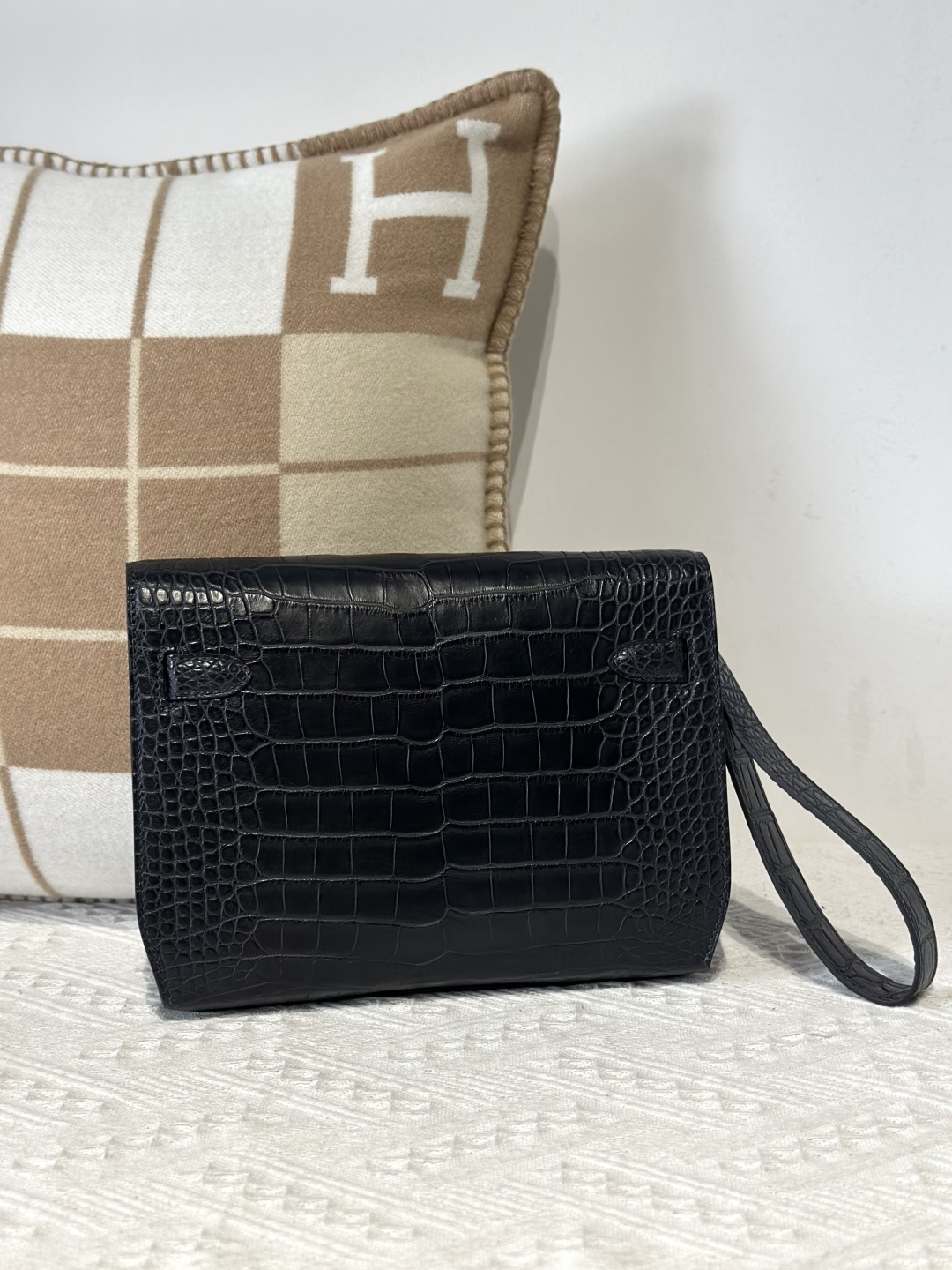Alligator Leather Navy 25cm Matte Gold Hardware Clutch Bag WAB012 photo 2