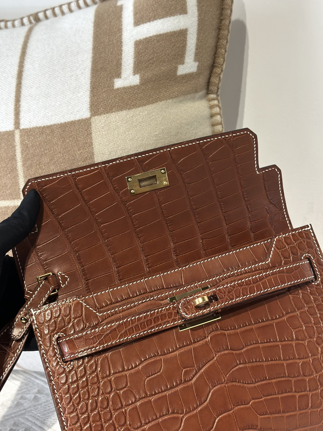 Alligator Leather Saddle Brown 25cm Matte Gold Hardware Clutch Bag WAB013 photo 3