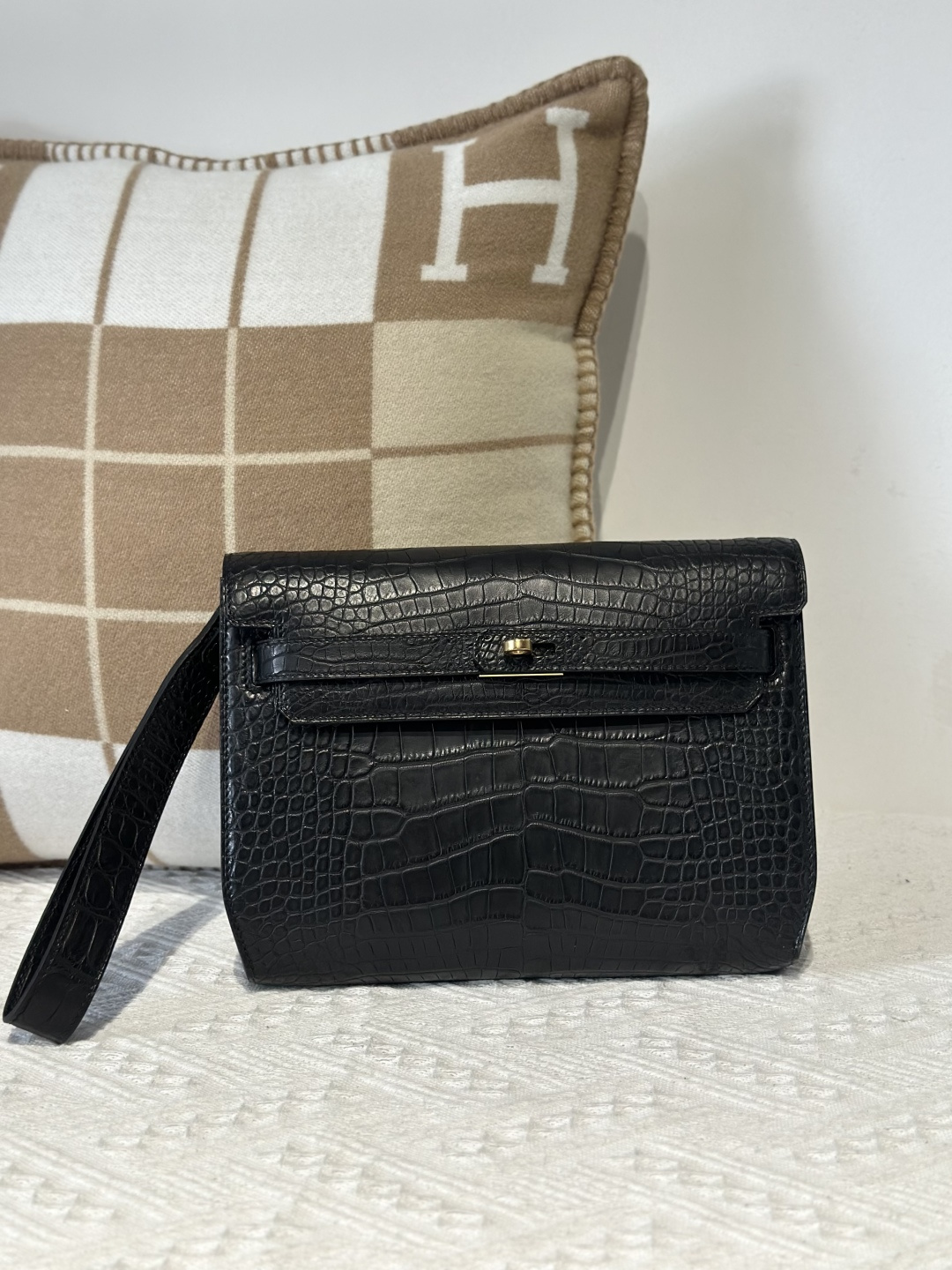 Alligator Leather Black 25cm Matte Gold Hardware Clutch Bag WAB014