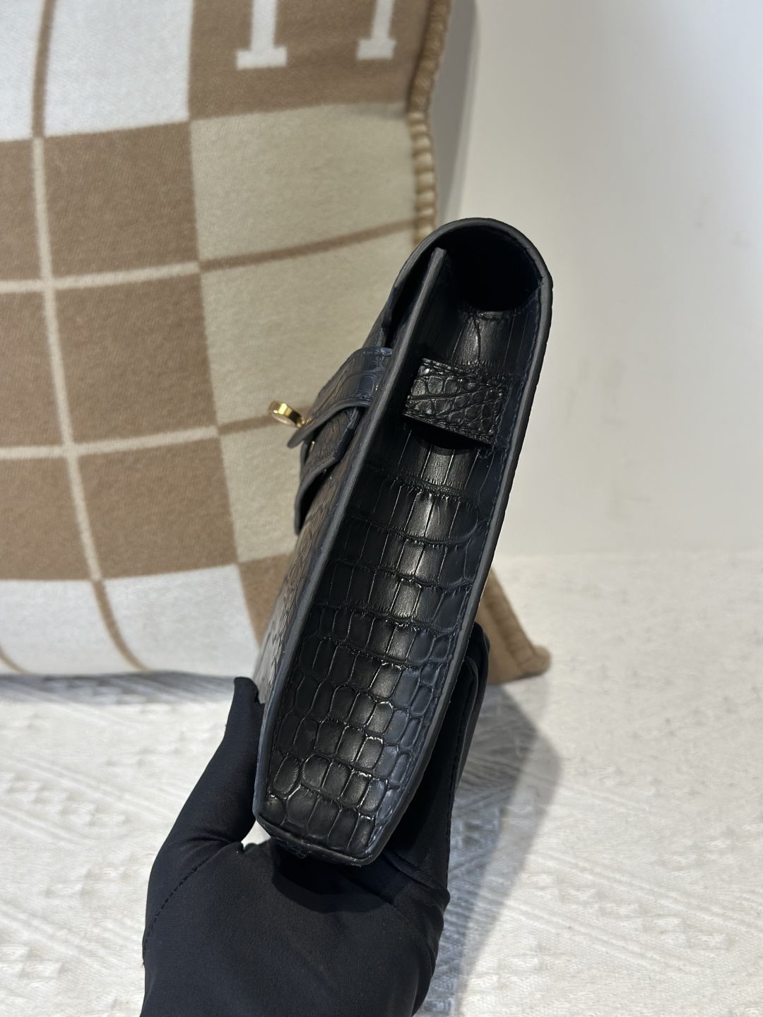 Alligator Leather Black 25cm Matte Gold Hardware Clutch Bag WAB014 photo 4