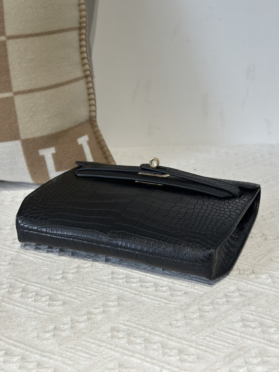 Alligator Leather Black 25cm Matte Gold Hardware Clutch Bag WAB014 photo 6
