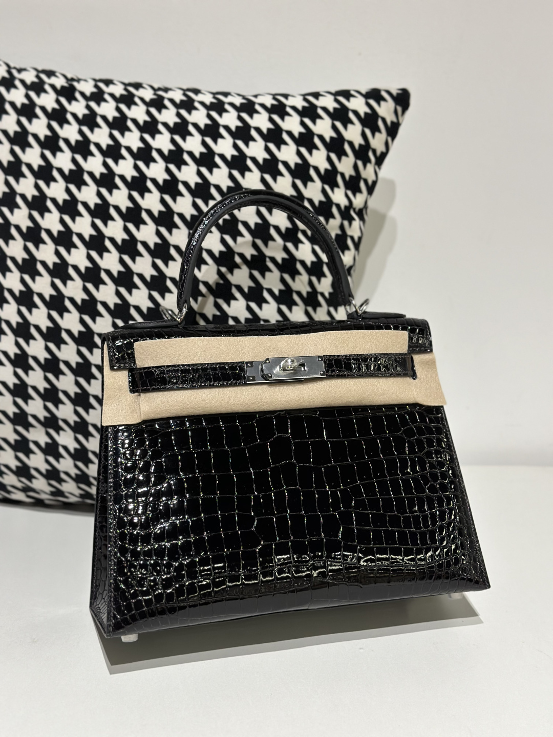 Crocodile Leather 28cm Glossy Top Handle Bag Collection WCB008 image 2
