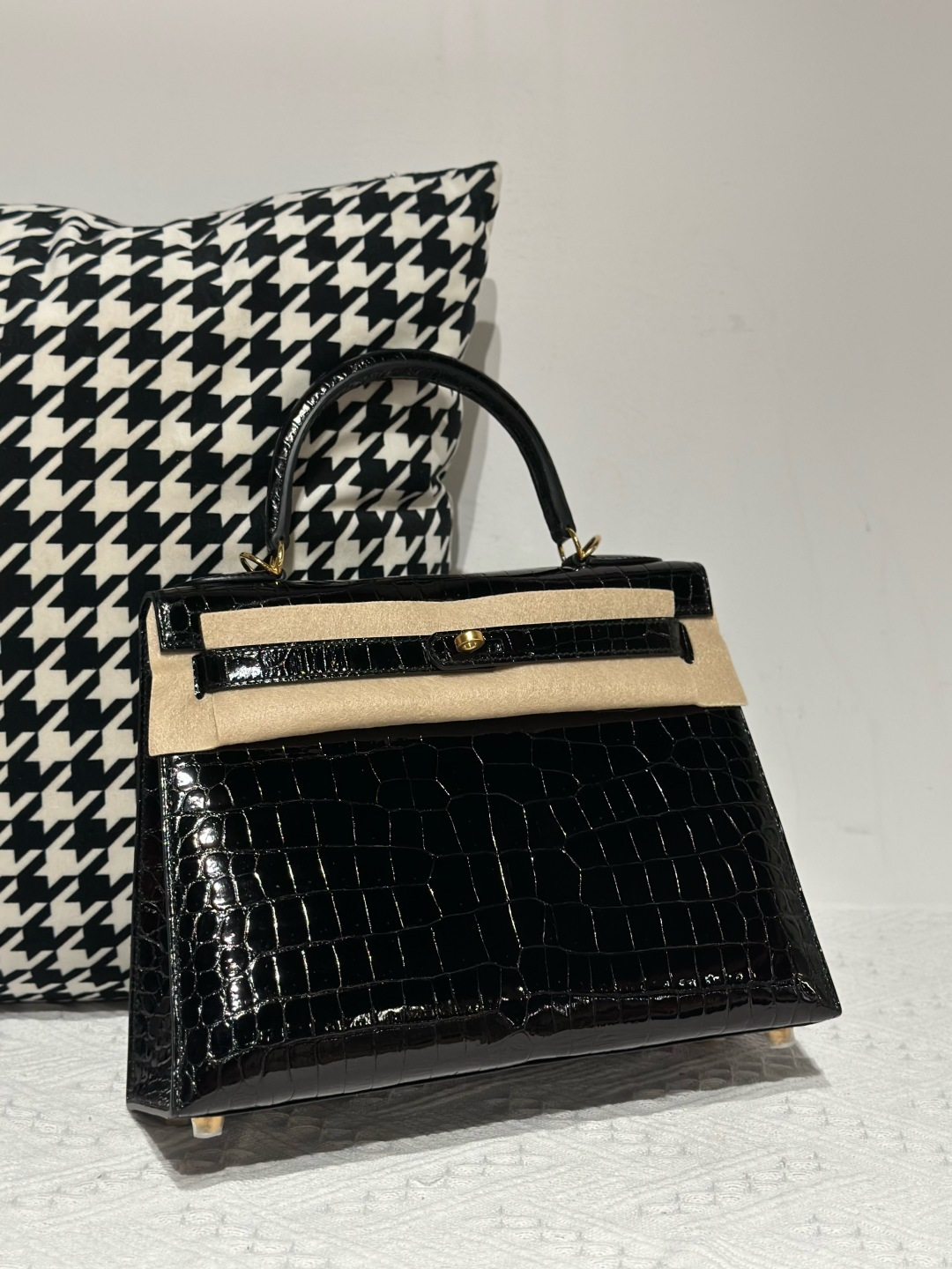 Crocodile Leather 28cm Glossy Top Handle Bag Collection WCB008 image 6