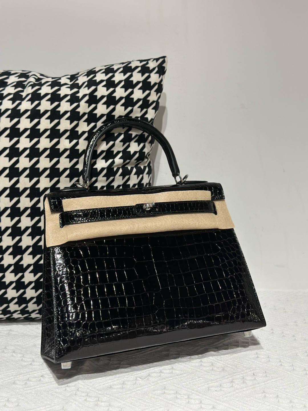 Crocodile Leather 28cm Glossy Top Handle Bag Collection WCB008 image 7