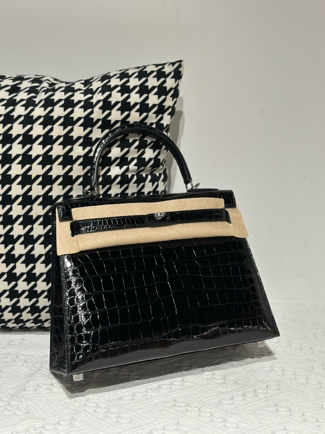 Crocodile Leather 28cm Glossy Top Handle Bag Collection WCB008 image 8