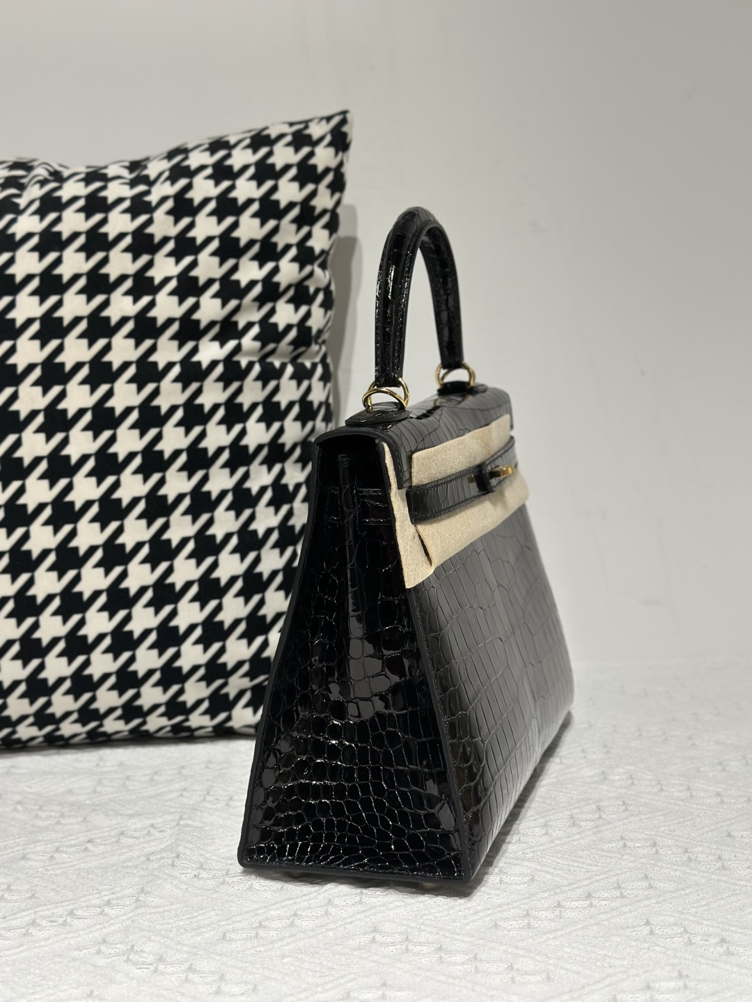 Crocodile Leather Black 28cm Glossy Gold Hardware Top Handle Bag WCB011 image 5