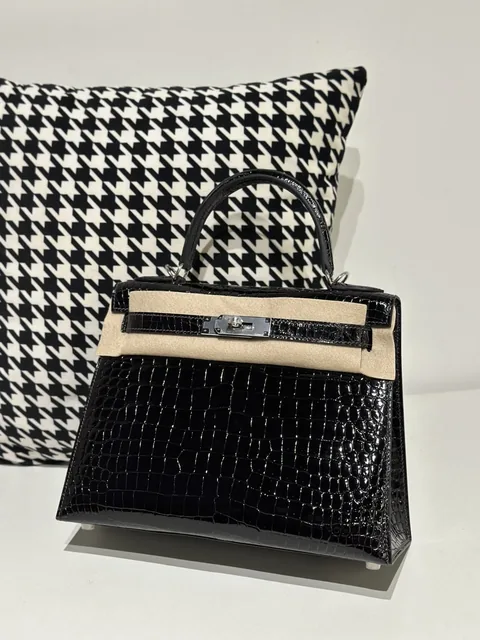 Crocodile Leather Ebony 28cm Glossy Silver Hardware Top Handle Bag WCB015