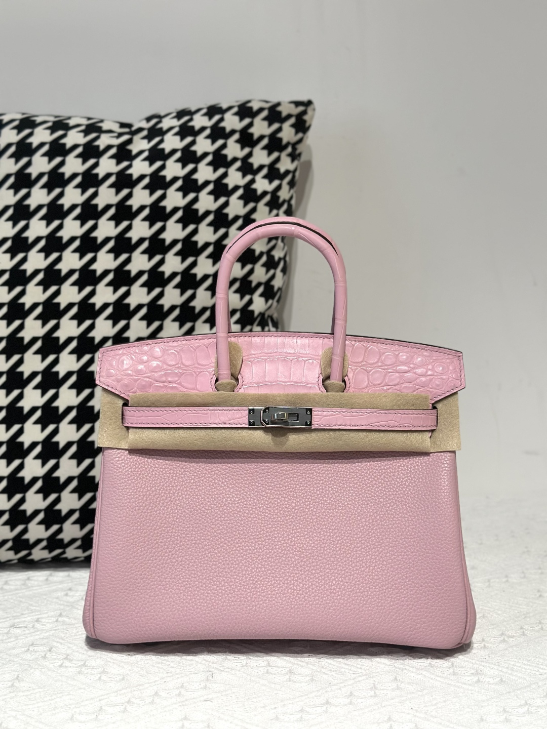 Crocodile Leather Sakura Pink 25cm Matte Silver Hardware Top Handle Tote Bag WCB020
