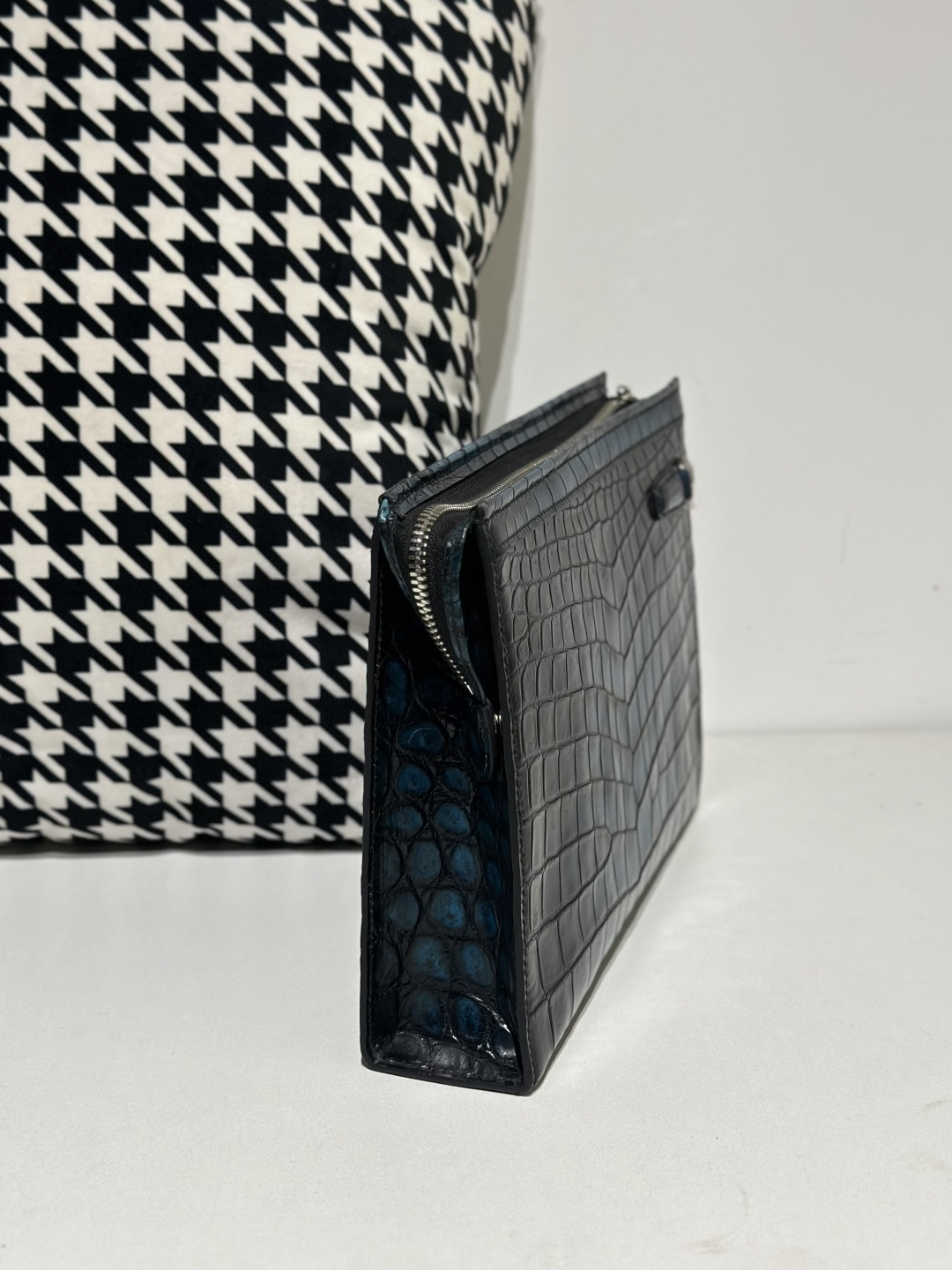 Crocodile Leather Men's Pale Moon Blue Hand-Finished Silver Hardware Clutch Bag WCB037 photo 4