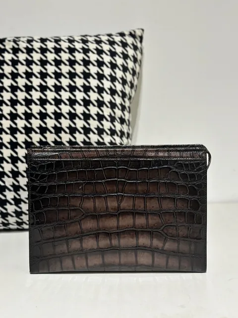 Crocodile Leather Men's Ash Gray Hand-Finished Silver Hardware Clutch Bag WCB038