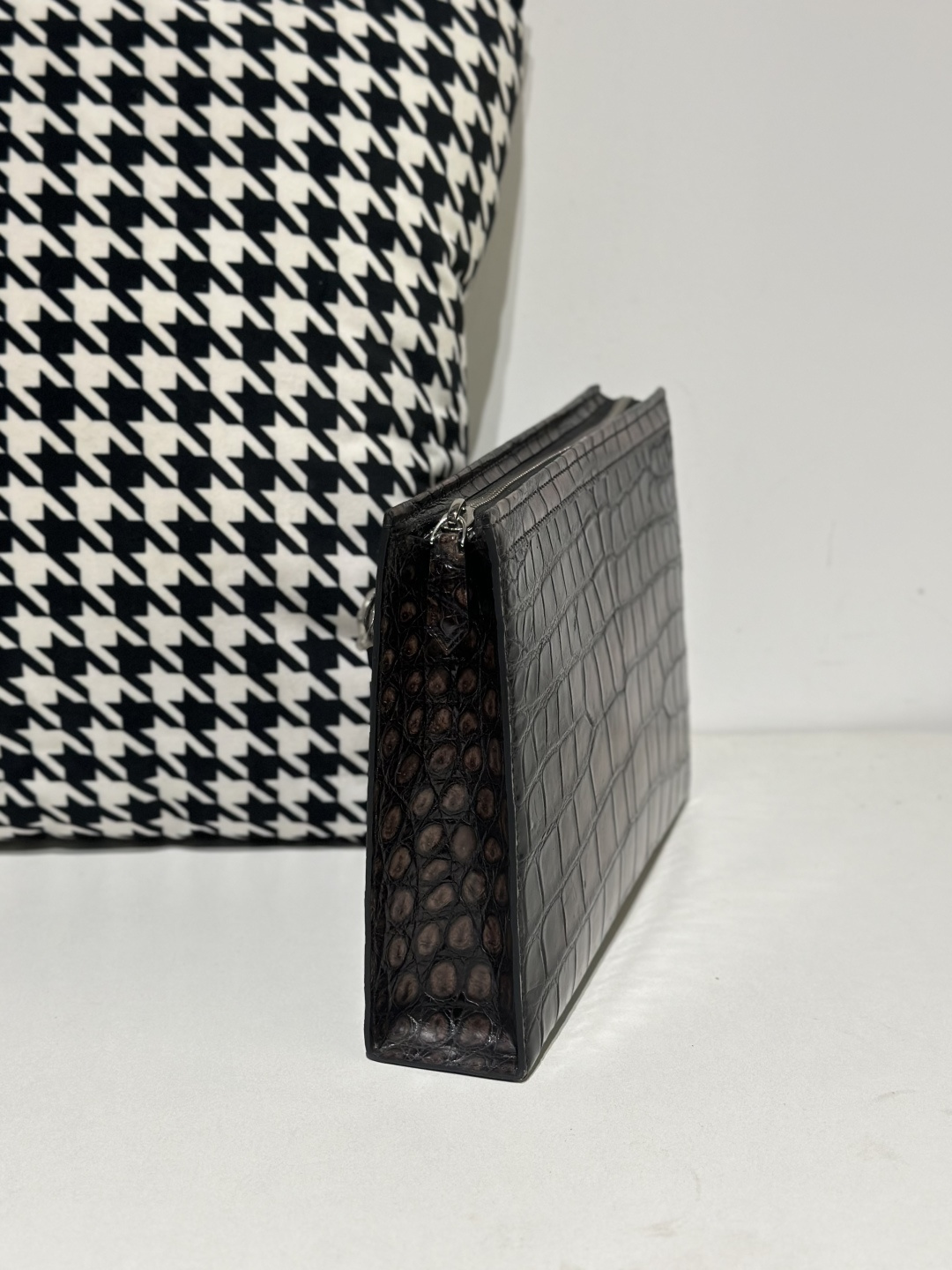 Crocodile Leather Men's Ash Gray Hand-Finished Silver Hardware Clutch Bag WCB038 image 5