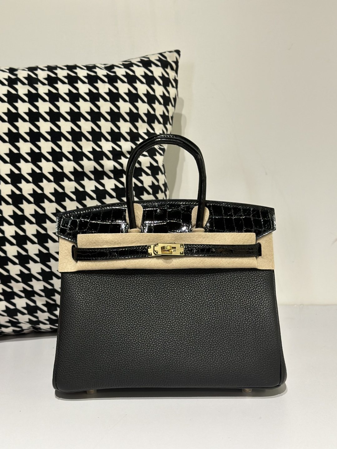 Crocodile Leather Black 25cm Glossy Mixed Leather Gold Hardware Top Handle Tote Bag WCB048