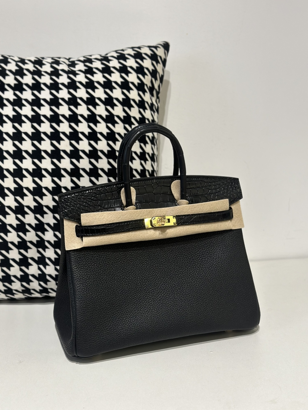 Crocodile Leather Black 25cm Matte Mixed Leather Gold Hardware Top Handle Tote Bag WCB052 image 2