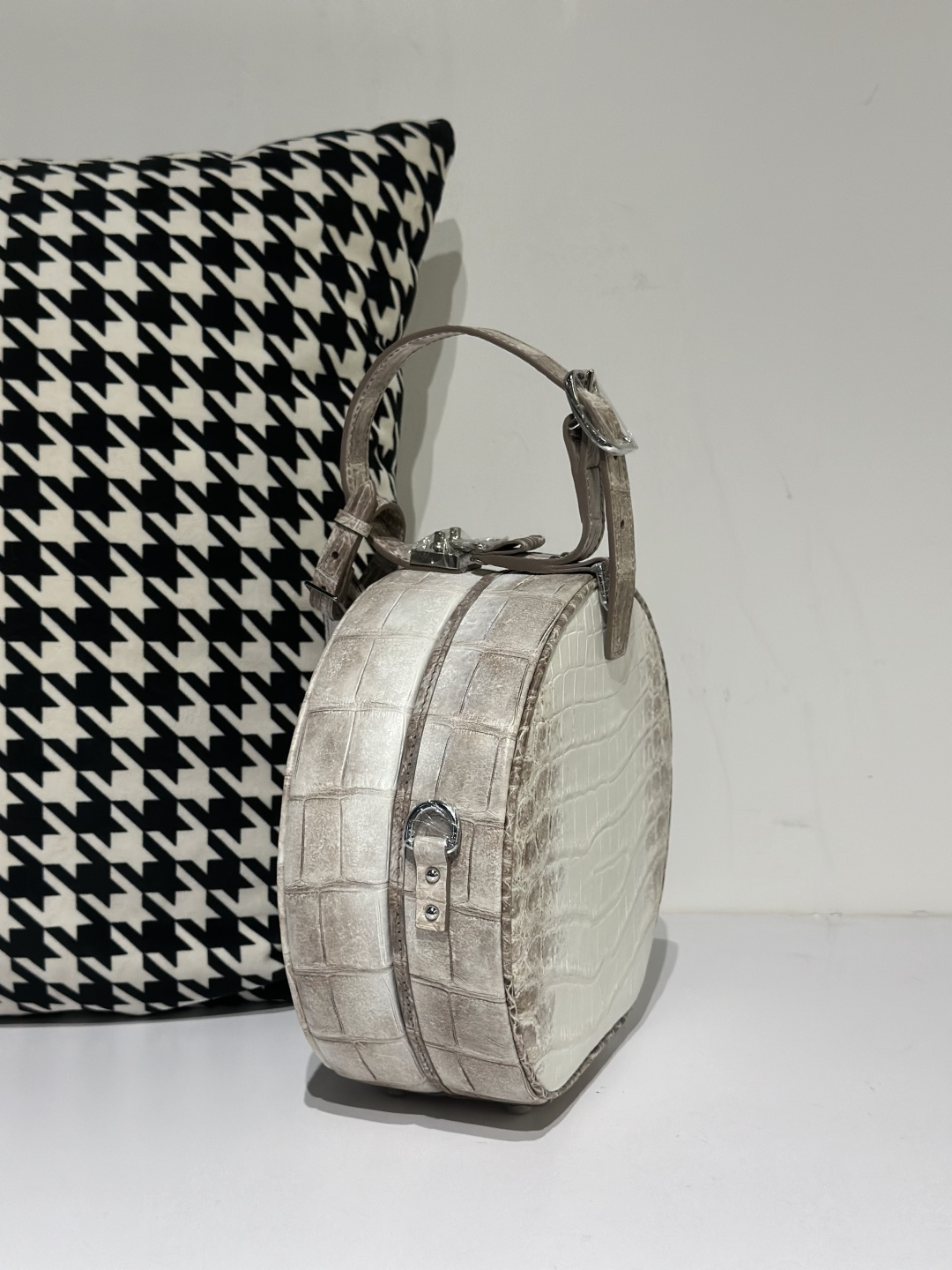 Crocodile Leather Himalayan Matte Nile Silver Hardware Round Bag WCB061 photo 4