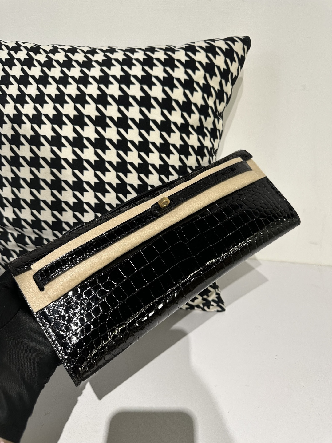 Crocodile Leather Black 31cm Glossy Gold Hardware Top Handle Bag WCB062 photo 2
