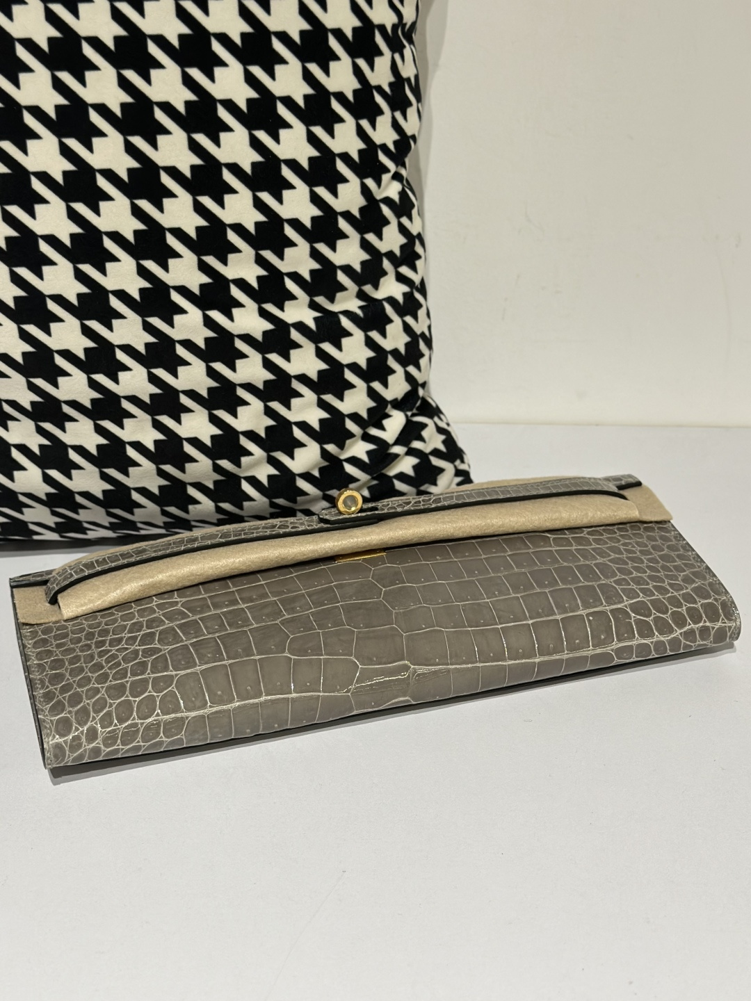Crocodile Leather Dove Gray 31cm Glossy Gold Hardware Top Handle Bag WCB067 image 6