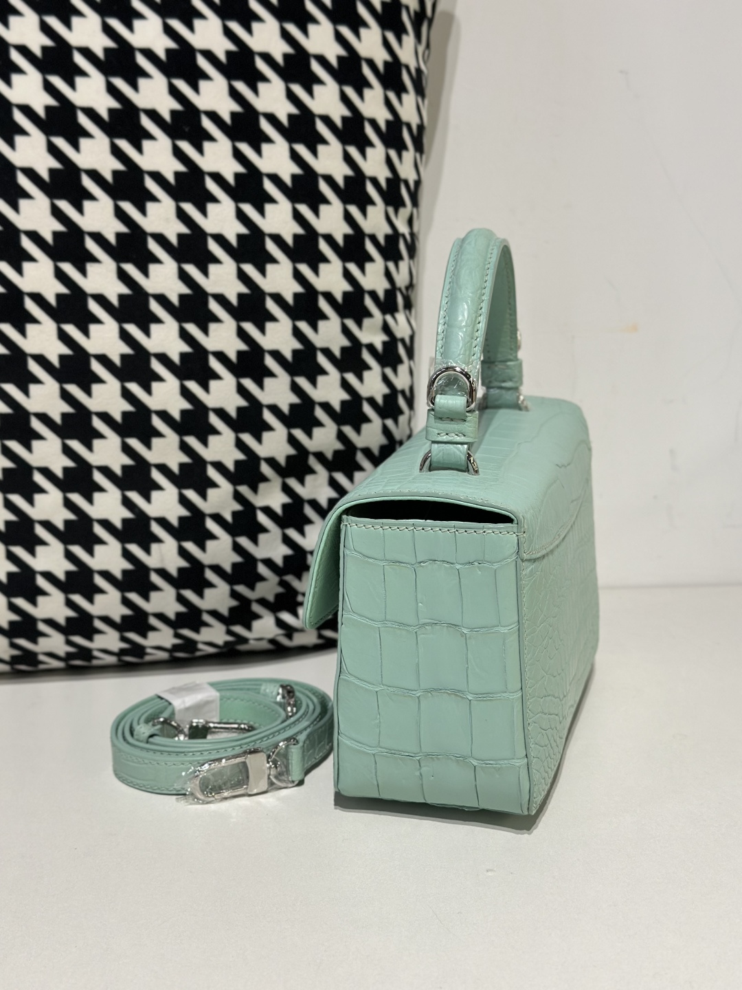 Crocodile Leather Women's Belly Cut Mint Green Matte Metal Hardware Shoulder Bag WCB070 image 4